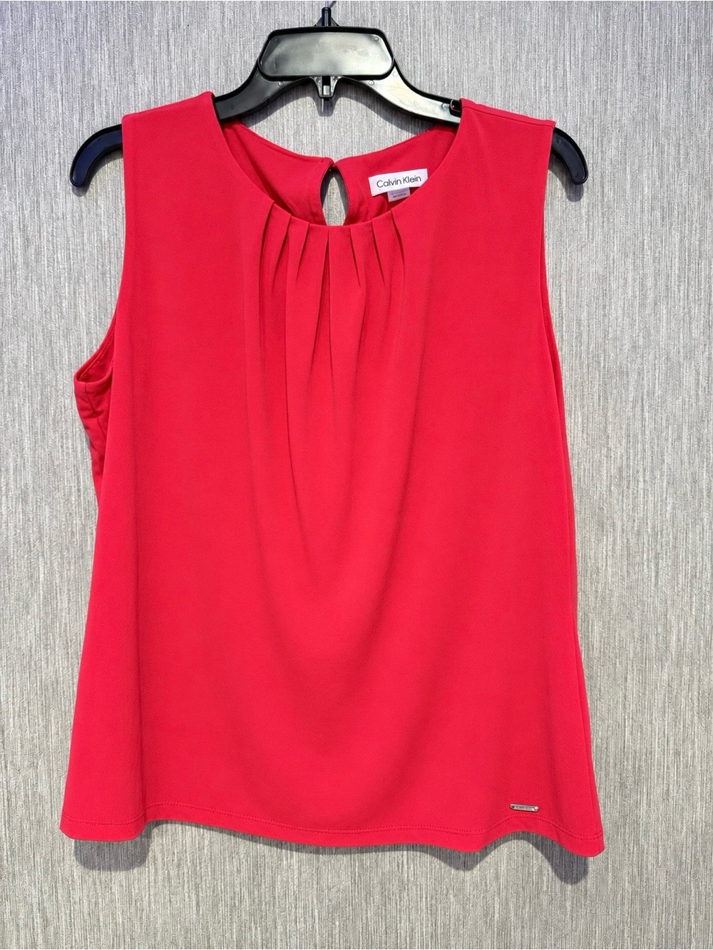 Women’s Calvin Klein Hot Pink Pleated Sleeveless Blouse